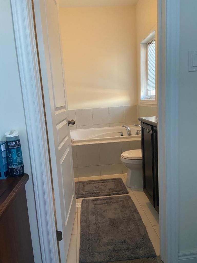 Apartament Divinity Hut Brampton Zewnętrze zdjęcie